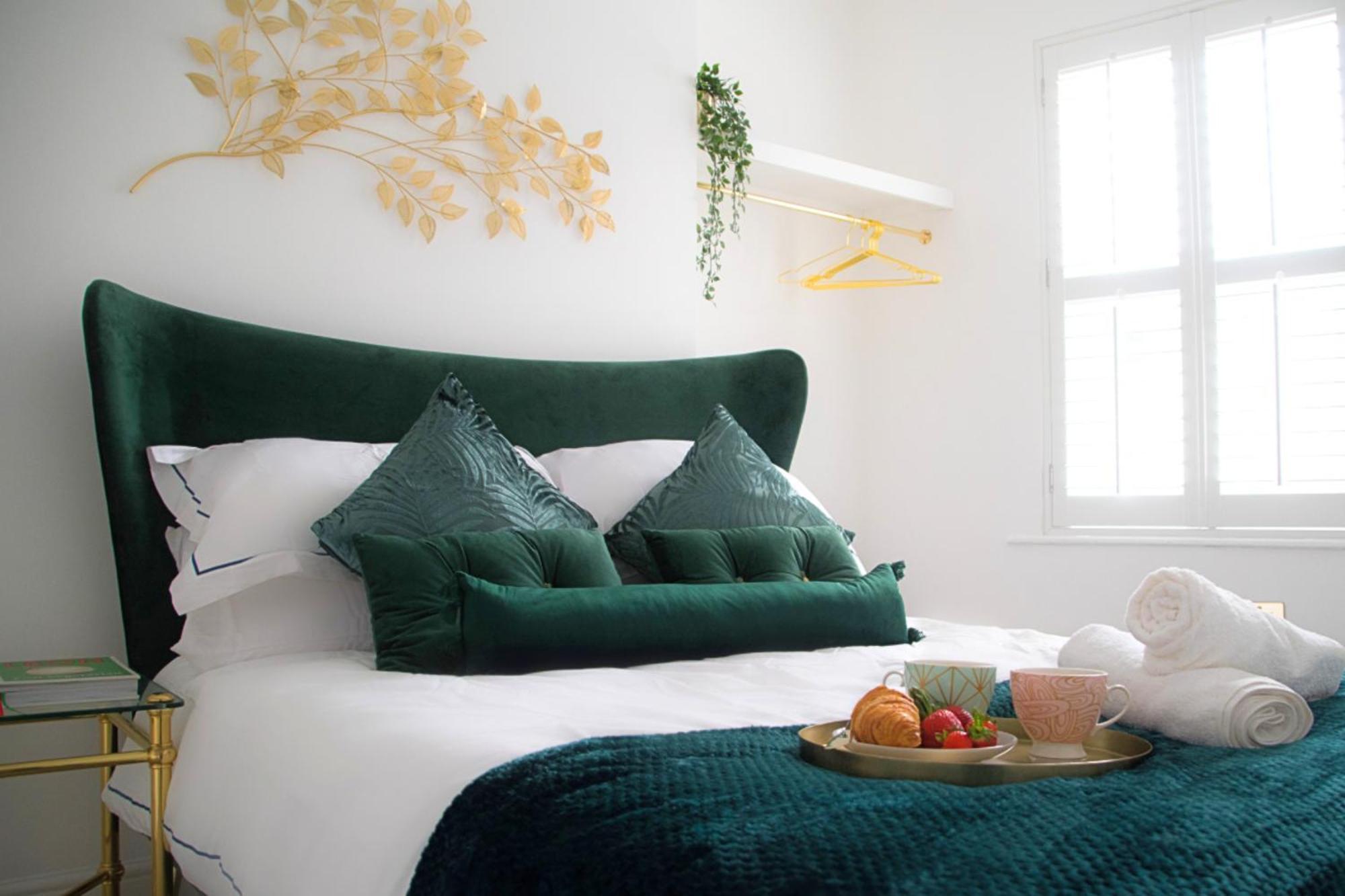 Modern Town Centre Flat - Free Shared Parking, King Size Bed, 5 Minutes Walk To Beach Bournemouth Buitenkant foto
